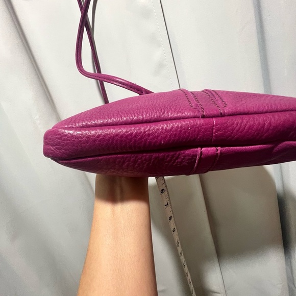 Fossil Magenta Leather Crossbody Bag - Picture 9 of 12